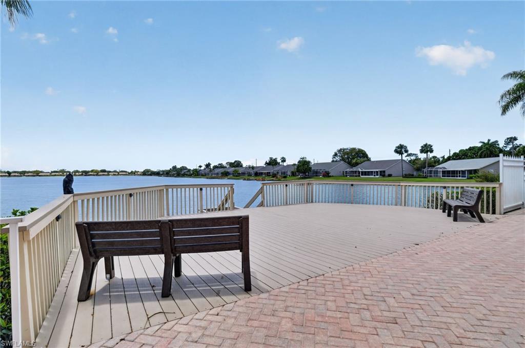 CROWN POINTE SHORES - Residential