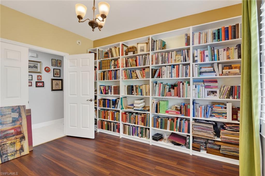 CROWN POINTE SHORES - Residential