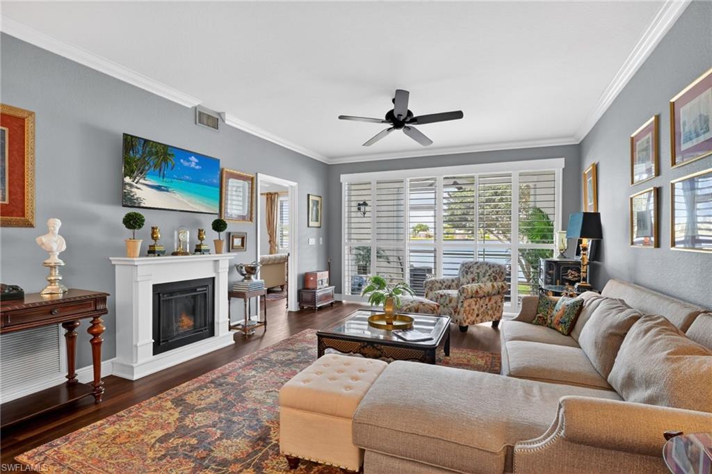 CROWN POINTE SHORES - Residential