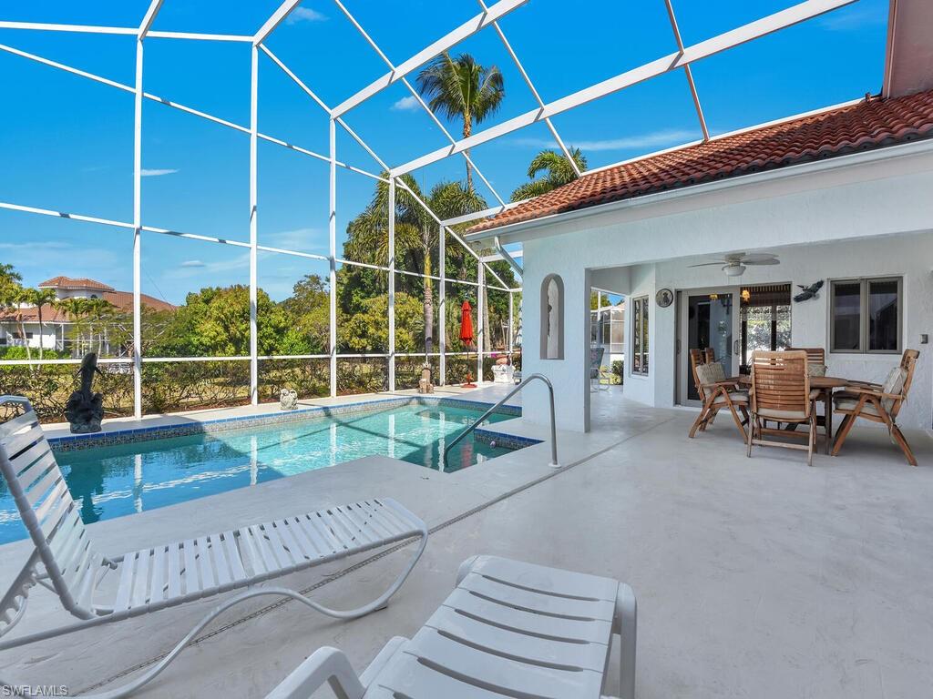 ESTATES - Residential