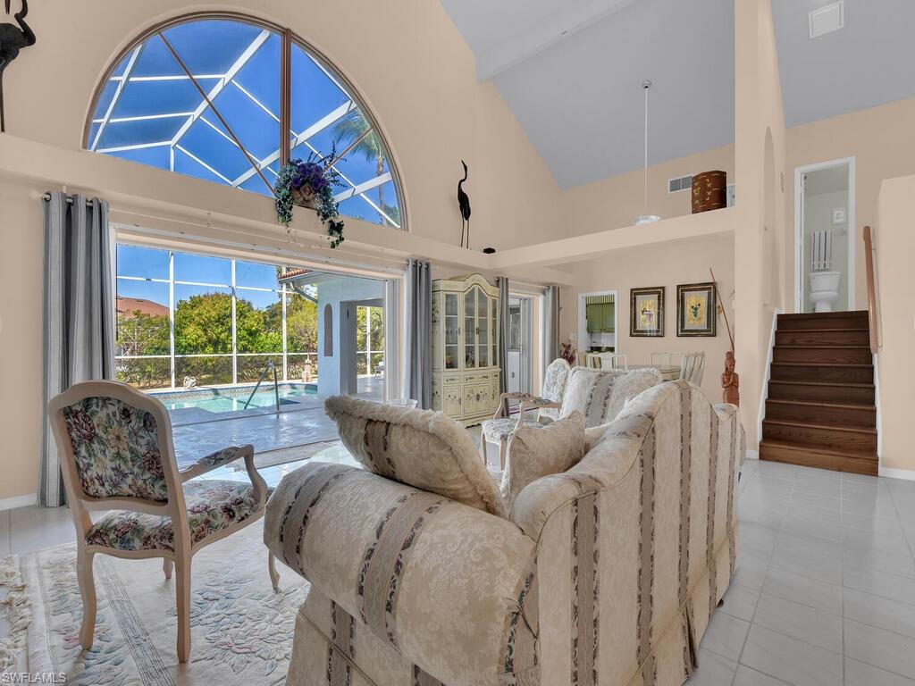 ESTATES - Residential