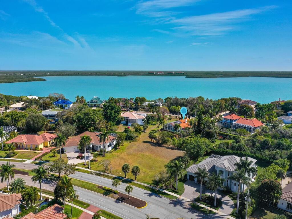 ESTATES - Residential