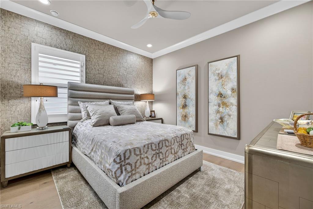 SEVEN SHORES - Residential