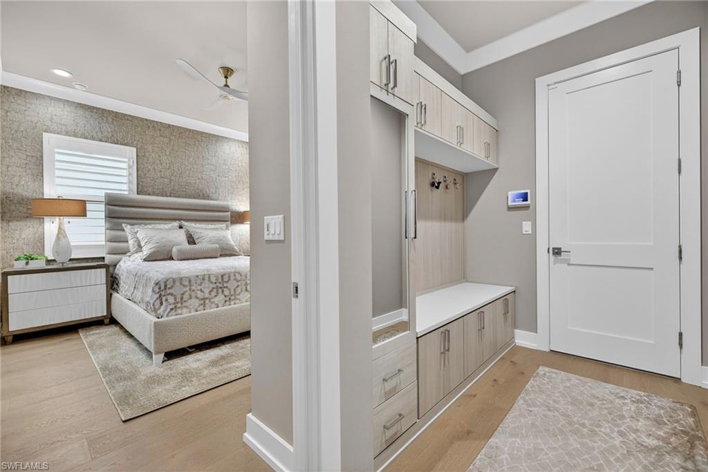 SEVEN SHORES - Residential