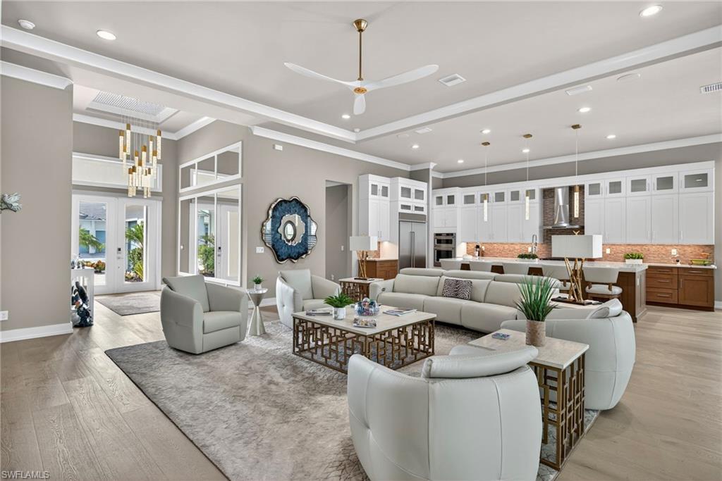 SEVEN SHORES - Residential