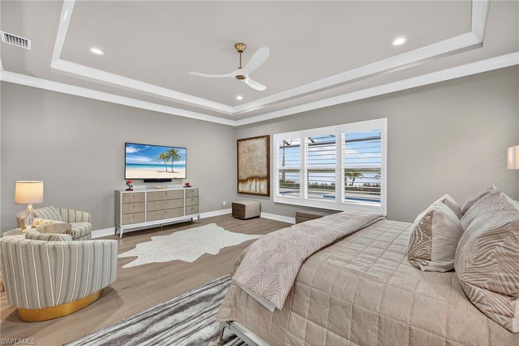 SEVEN SHORES - Residential