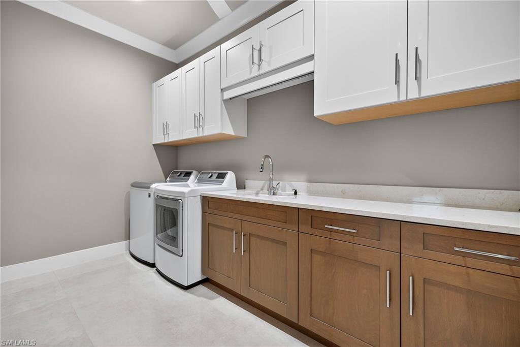 SEVEN SHORES - Residential