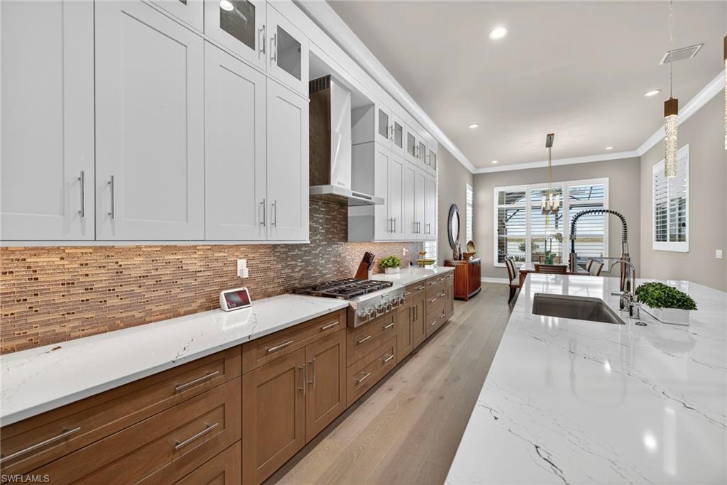 SEVEN SHORES - Residential