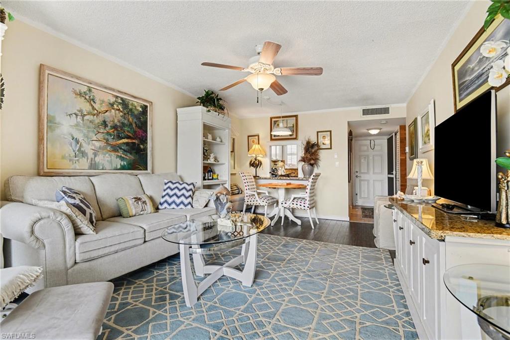 TURTLE LAKE GOLF COLONY - Residential Lease