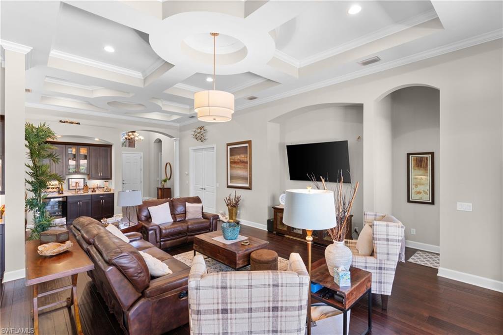 ESPLANADE - Residential