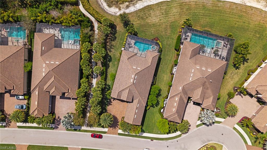 ESPLANADE - Residential