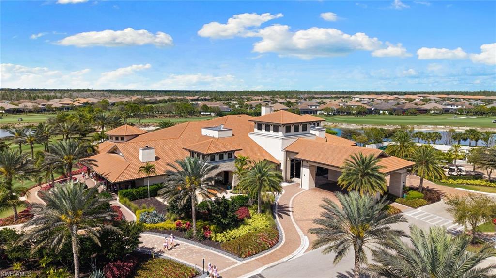 ESPLANADE - Residential