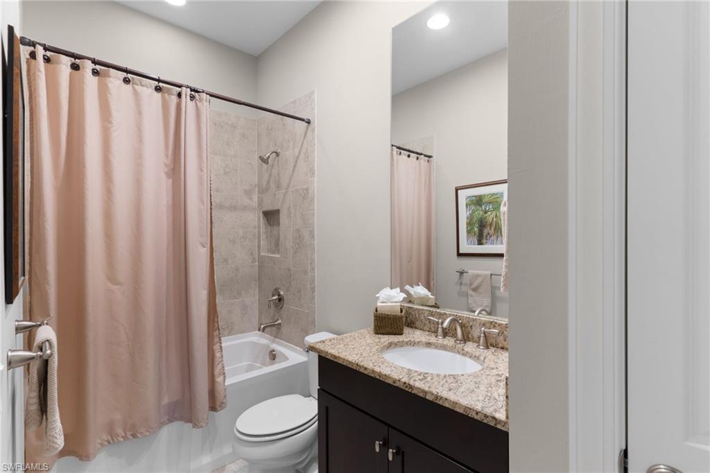 ESPLANADE - Residential