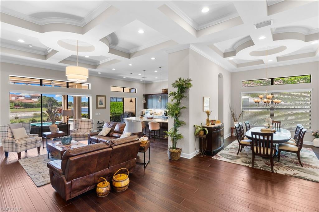 ESPLANADE - Residential