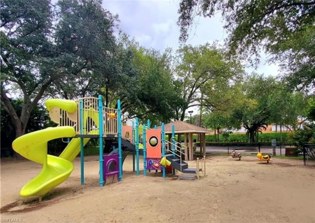 DOVER PARC - Residential Lease