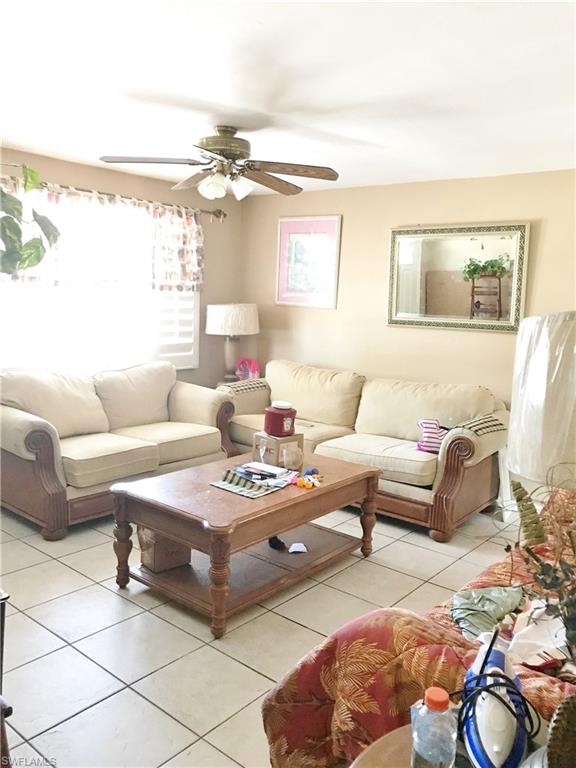 NAPLES TWIN LAKES - Residential