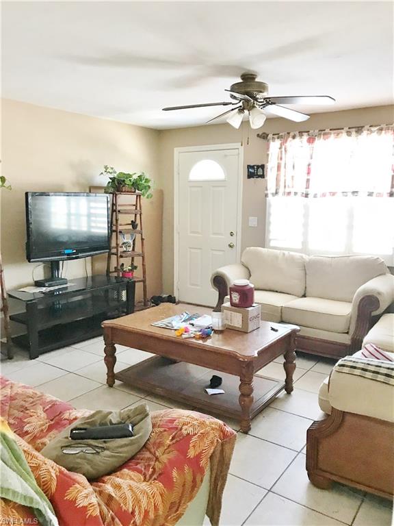 NAPLES TWIN LAKES - Residential