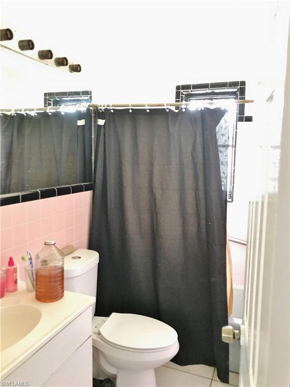 NAPLES TWIN LAKES - Residential