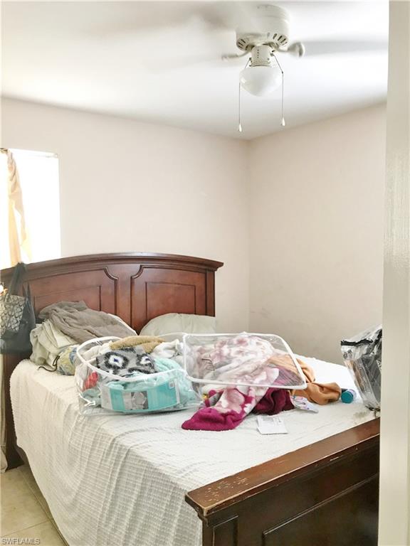 NAPLES TWIN LAKES - Residential