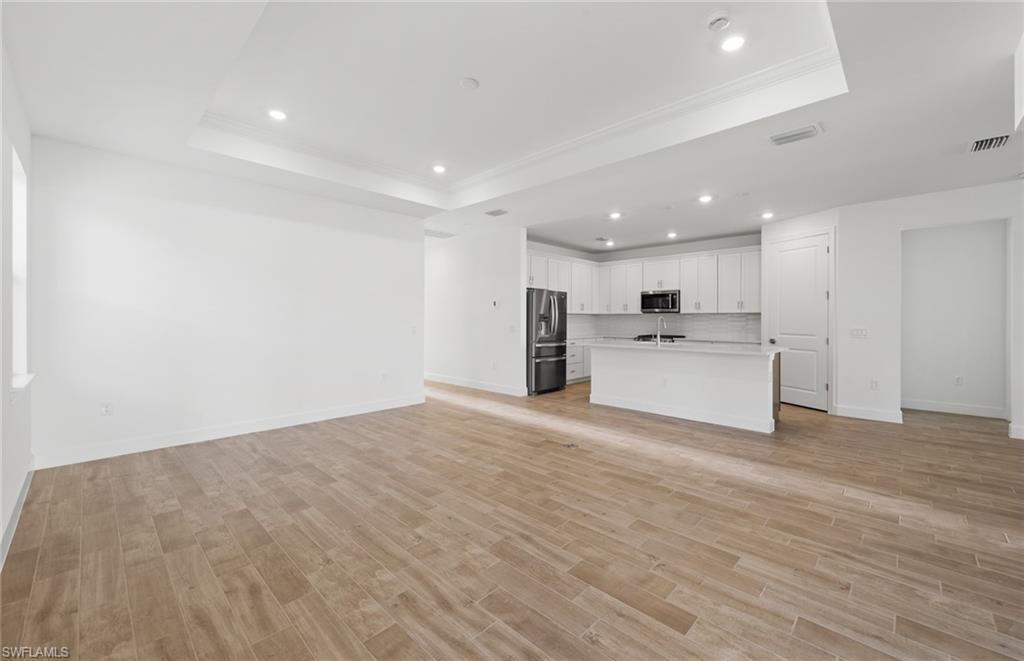 VERDANA VILLAGE - Residential