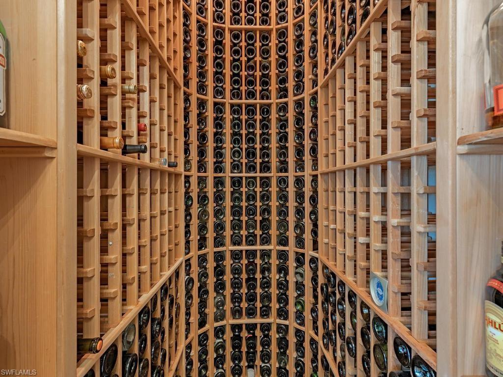 BAY WOODS - Residential