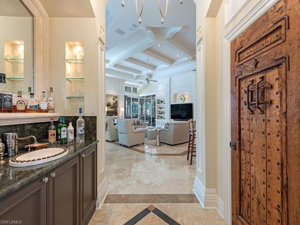 BAY WOODS - Residential