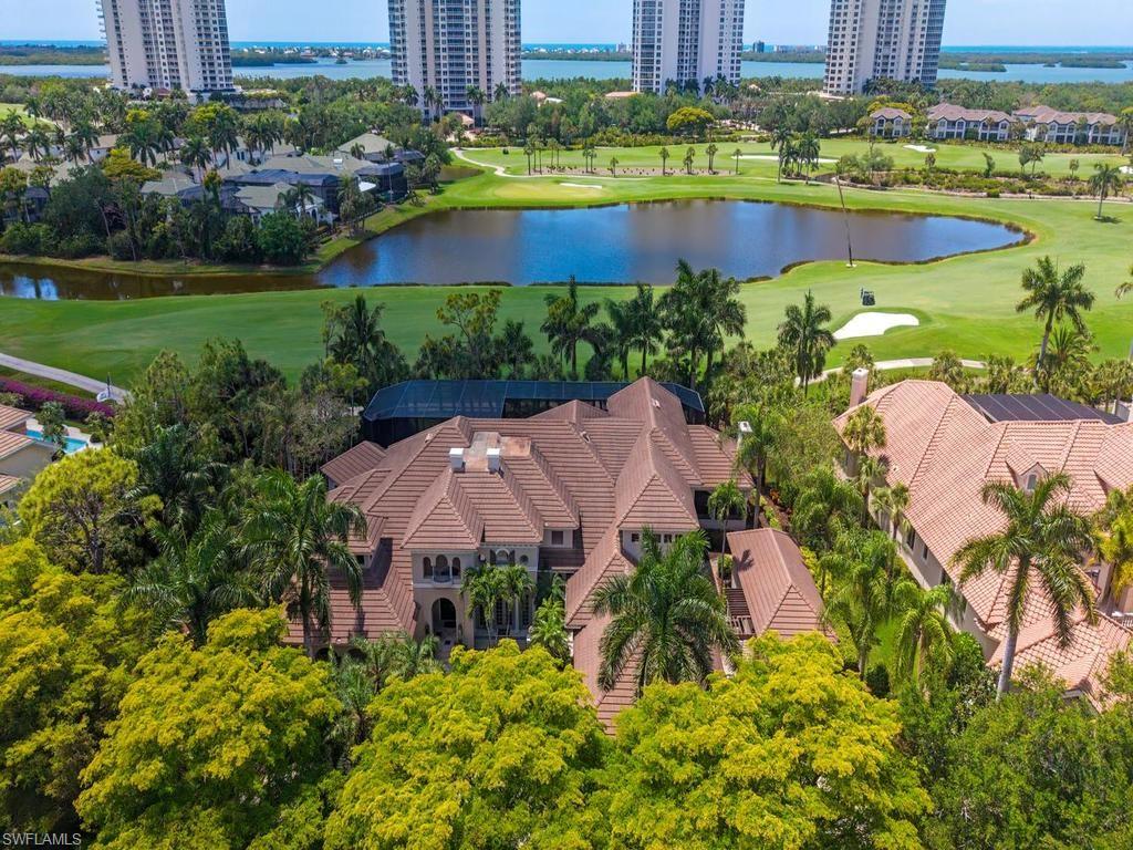 BAY WOODS - Residential