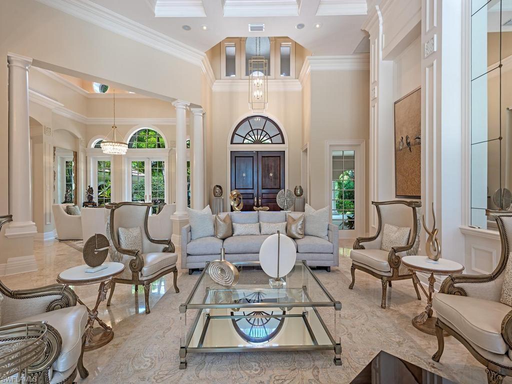 BAY WOODS - Residential