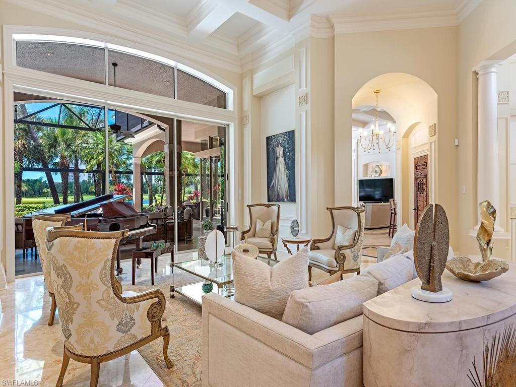 BAY WOODS - Residential