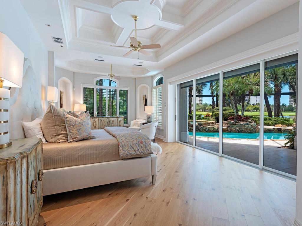 BAY WOODS - Residential