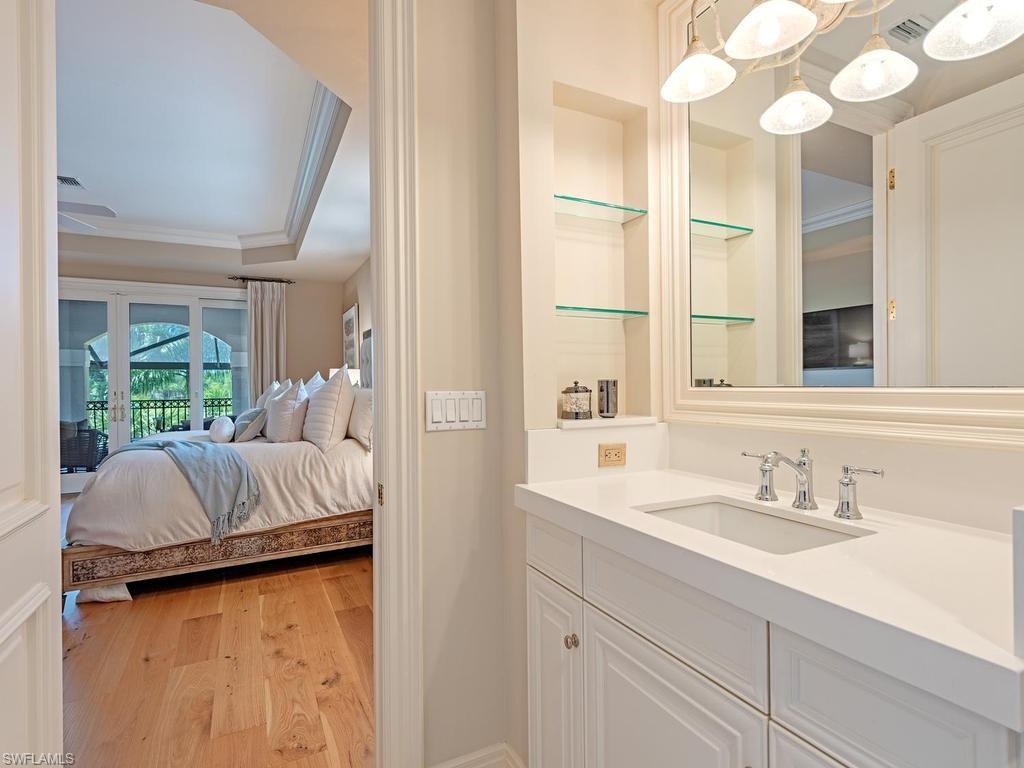 BAY WOODS - Residential