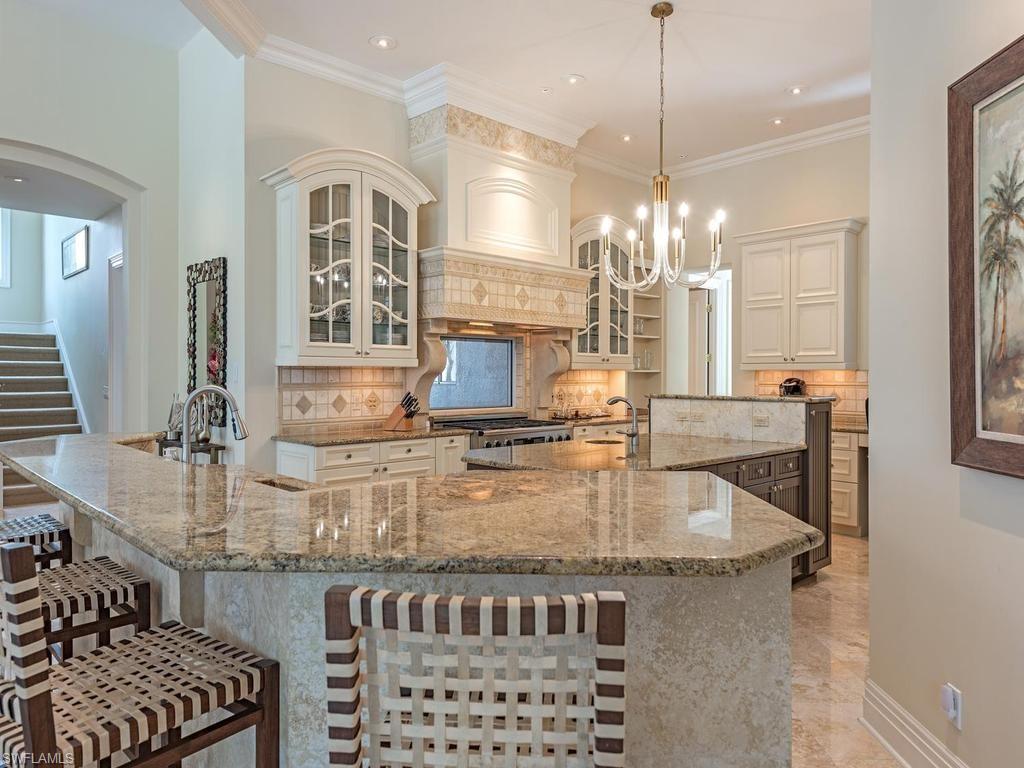 BAY WOODS - Residential