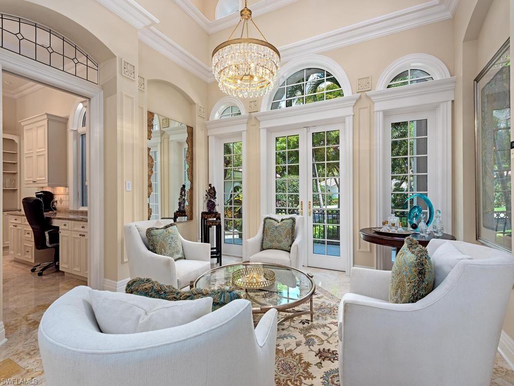 BAY WOODS - Residential