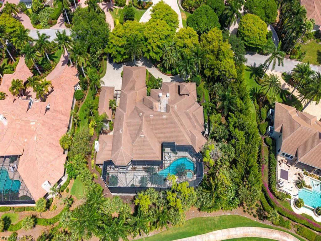 BAY WOODS - Residential