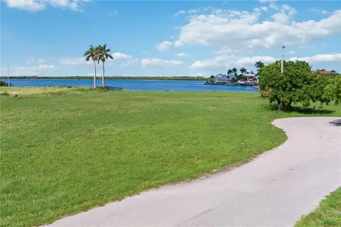 MLS: 222048577