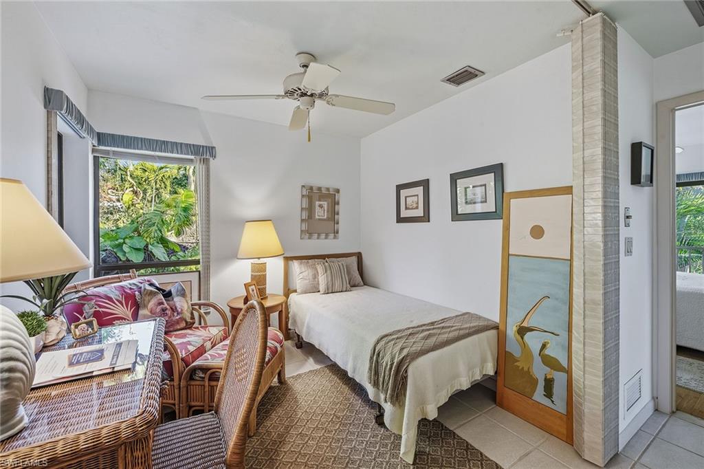 HIDEAWAY BEACH - Residential