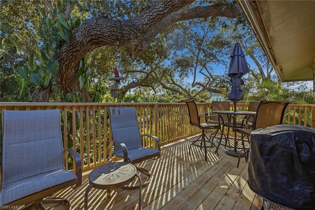 HIDEAWAY BEACH - Residential