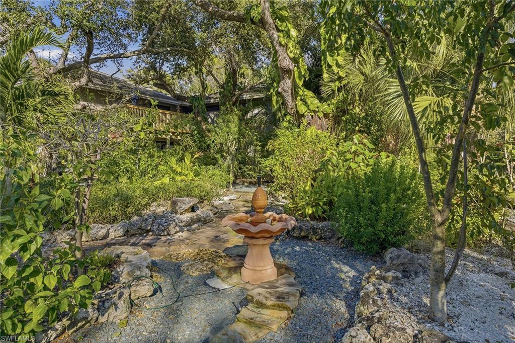 HIDEAWAY BEACH - Residential