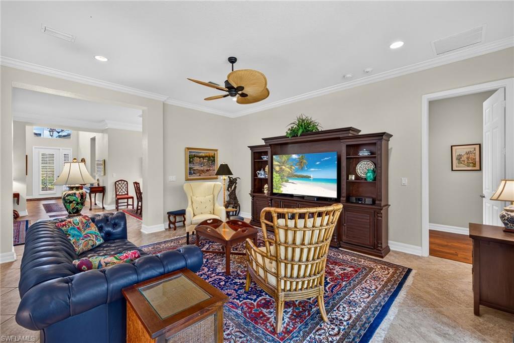 3804 Columbia CT