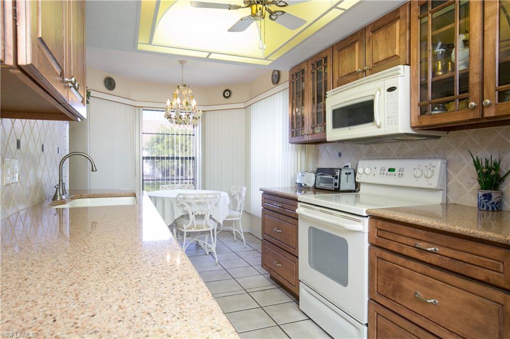 SABAL SPRINGS GOLF AND RACQUET CLUB - Residential