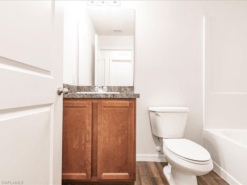 VISTANNA VILLAS - Residential Lease