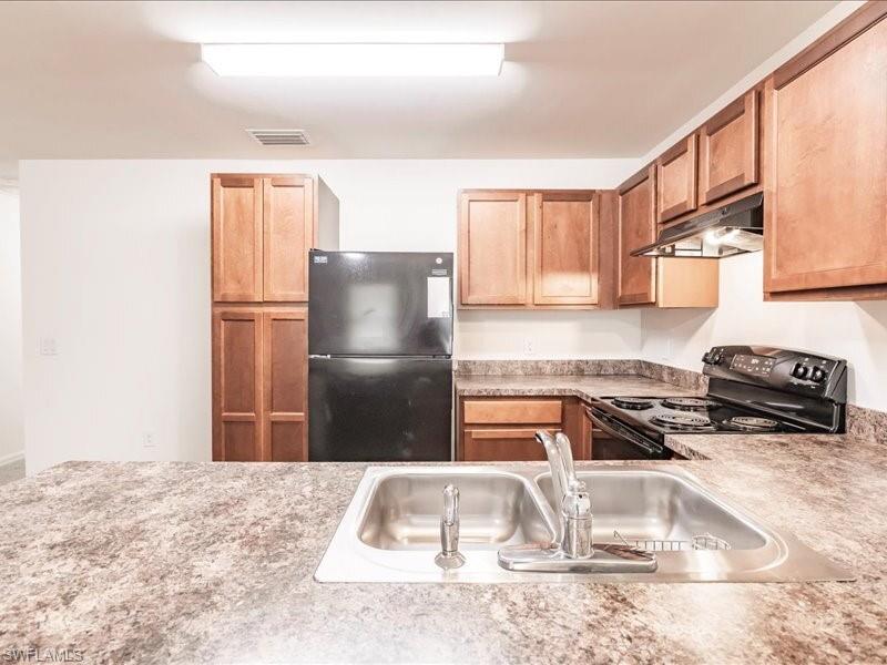 VISTANNA VILLAS - Residential Lease