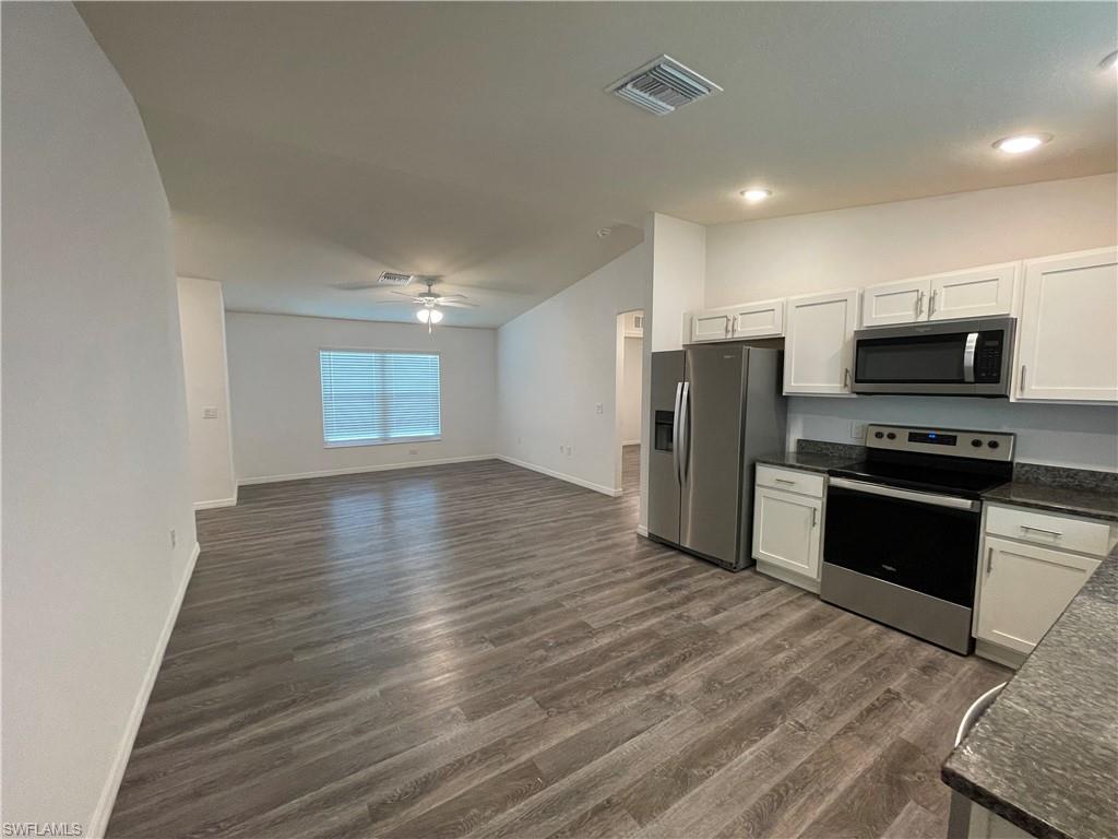 BANYAN VILLAGE - Residential