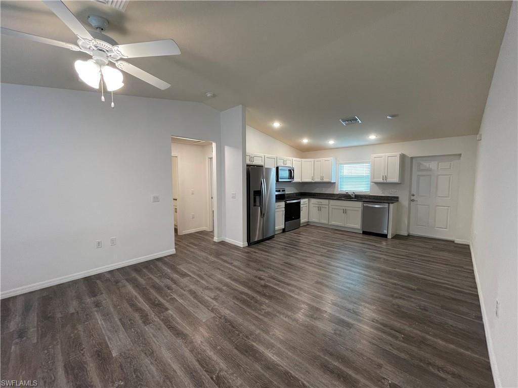 BANYAN VILLAGE - Residential