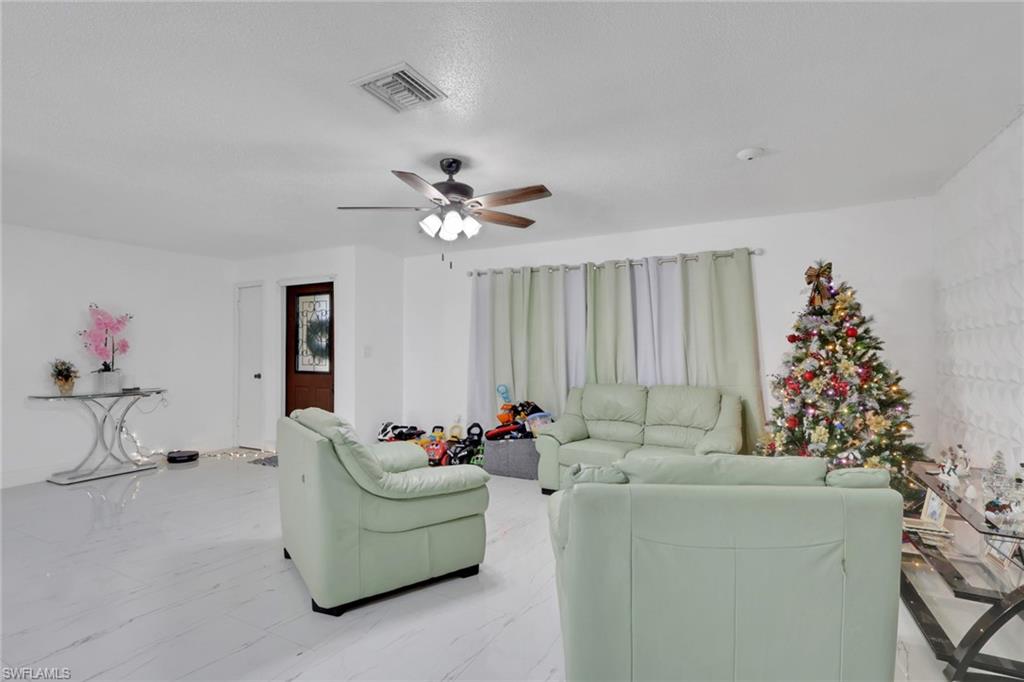 GOLDEN GATE ESTATES - Residential