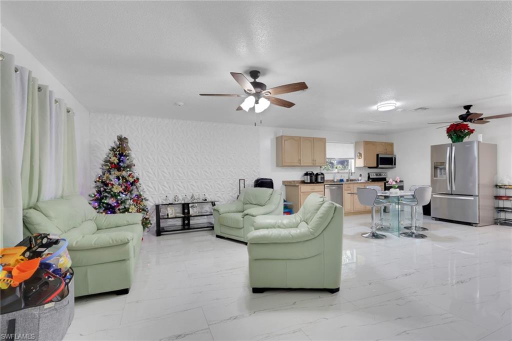 GOLDEN GATE ESTATES - Residential