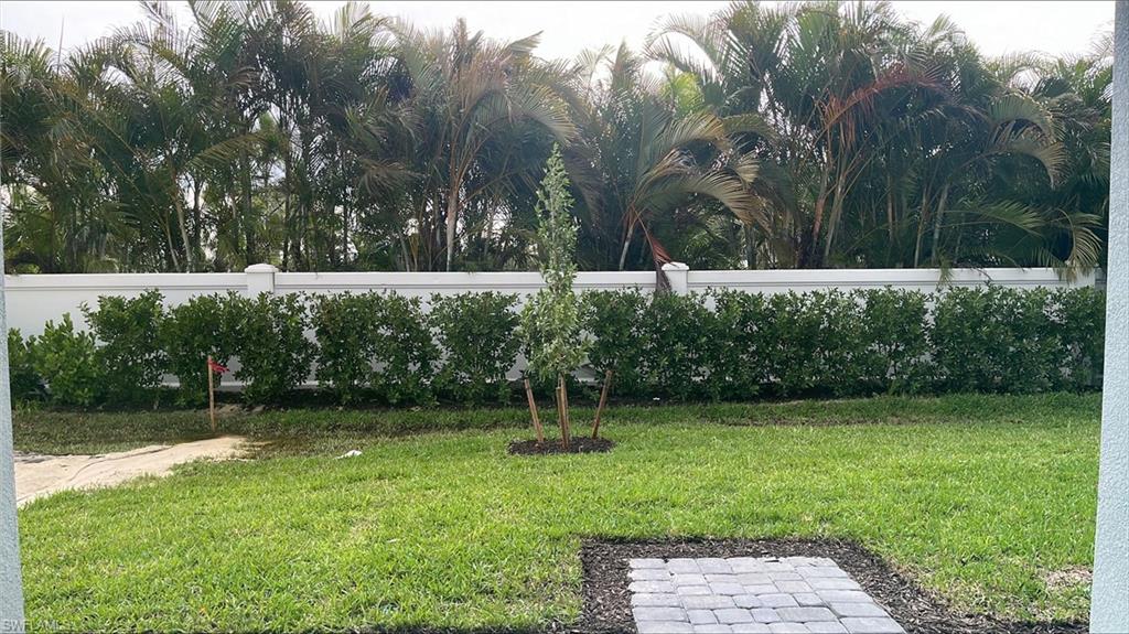 SEVEN SHORES - Residential