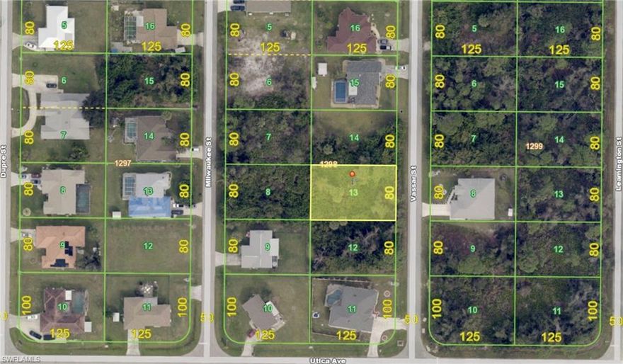 Prime Residential Lot in a Rapidly Growing Port Charlotte Corridor!
Positioned in a developing pocket with strong buyer demand, this lot is surrounded by new builds and well-maintained homes. Ideal for investors, builders, or end-users looking to secure land in a market that continues to appreciate. Close to everything - shopping, schools, major roads, and just a short drive to Gulf beaches. No HOA. Strong upside potential.
