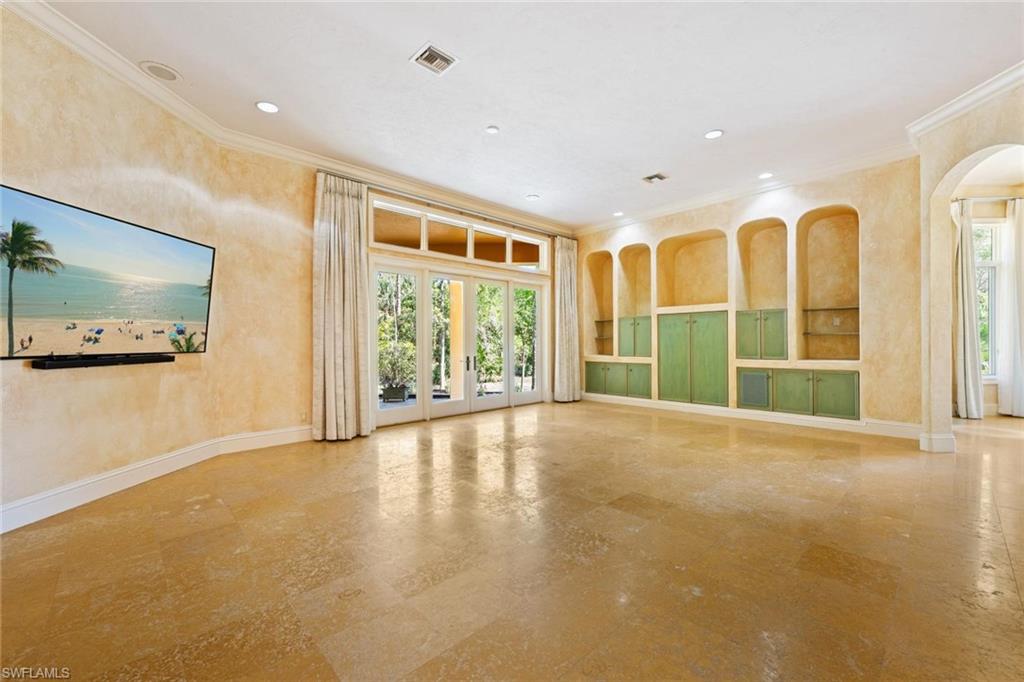 LOGAN WOODS - Residential