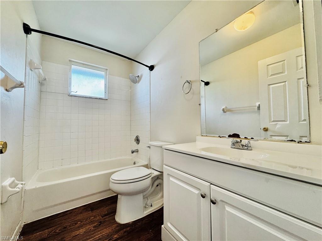 SAN CARLOS PARK - Residential Lease